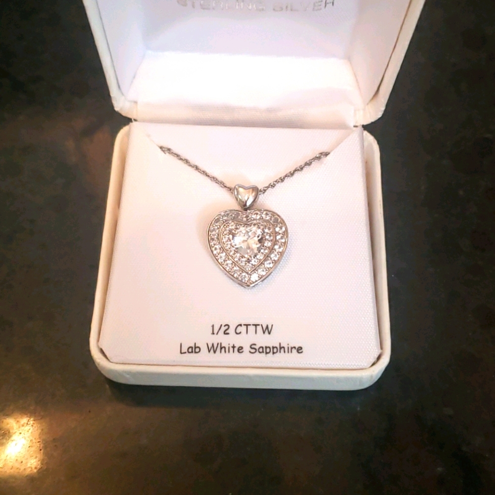 Estate ,Beautiful Lab Sapphire Necklace